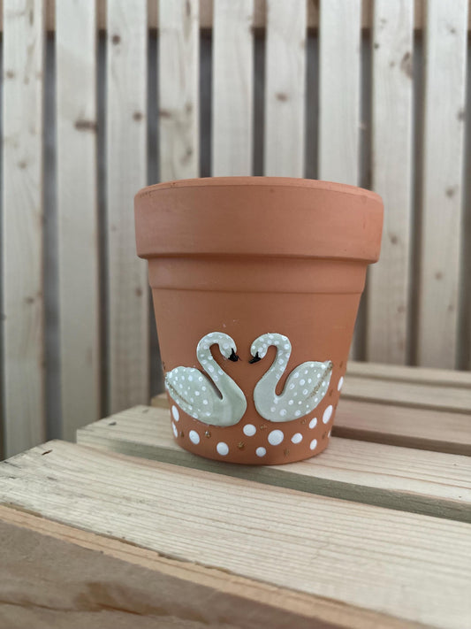 White Swan Decorative Terracotta Planter Pot